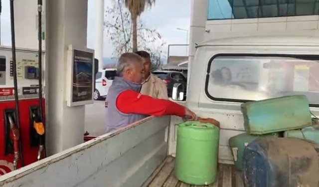 Antalya’da bidonunu alan yakıta koştu!