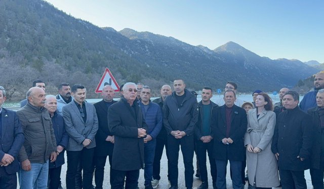 CHP Antalya, su altında kalan Eynif Ovası'nda!