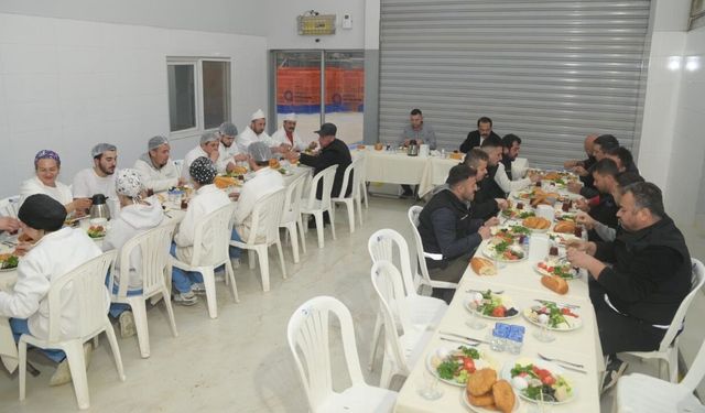 EKDAĞ emekçileri sahurda buluştu! Antalya’nın en ucuz ekmeğini üretiyorlar