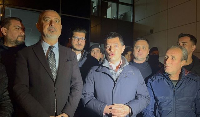 Gece yarısı Marmaris Belediyesi’nde operasyon