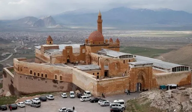 Doğubayazıt’daki İshak Paşa Sarayı Antalya’ya nasıl taşındı?