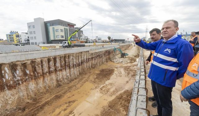 Mersin’de 750 milyonluk hal katlı kavşağı Nisan’da açılıyor