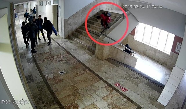 Antalya'da ortaokul öğrencisinden dürüstlük dersi!