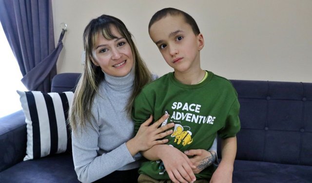 Antalya'da özel gereksinimli çocuğu olan annenin sessiz çığlığı