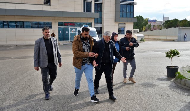 Dayanılmaz acı! 7 aylık hamile kızı ve 5 torunun cenazesini teslim aldı