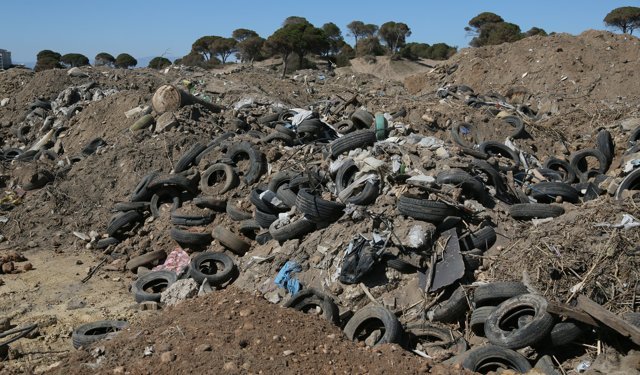 Kumköy kumsalında çevre skandalı!
