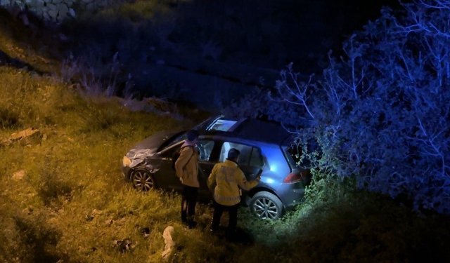 Gazipaşa'da alkollü sürücü metrelerce yuvarlandı, burnu dahi kanamadı!