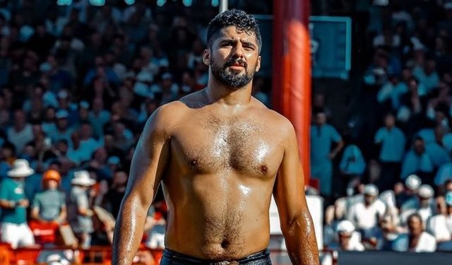 Kepez'de başpehlivan Enes Doğan oldu