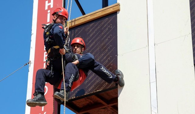 Antalya’nın yeni kahramanları göreve hazır! 45 itfaiyeci sahada