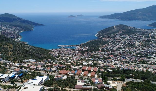 Kaş'ta 9 kez olmadı, 10’uncu kez denenecek: Kaçak yapılar yıkılacak