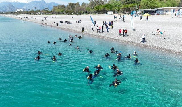 Antalya’da "Mavi Akdeniz" seferberliği! Deniz dibinden çıkanlar şaşırttı