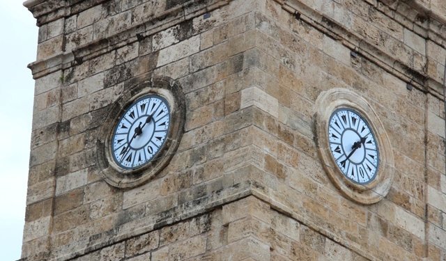 Yine durdu: Saat Kulesi çalışmıyor!