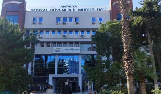 SGK Antalya’da 200 bin euroluk rüşvet iddiası: AK Parti detayı dikkat çekti
