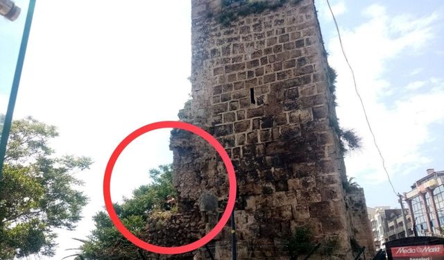Antalya’nın tarihi surlarında tehlikeli anlar