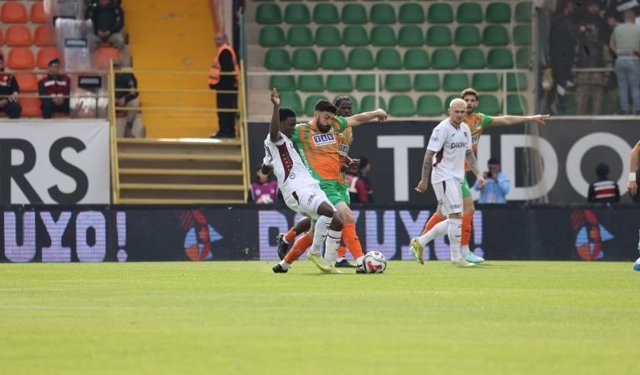 Alanya'da puanlar paylaşıldı:  1-1