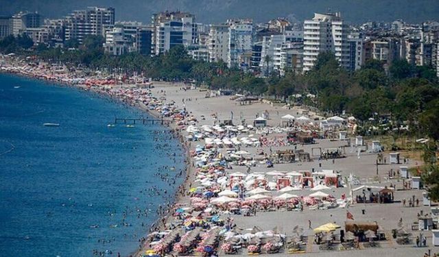 Yerli turistin 555 milyar TL’lik rotası: Akraba evi ilk sırada