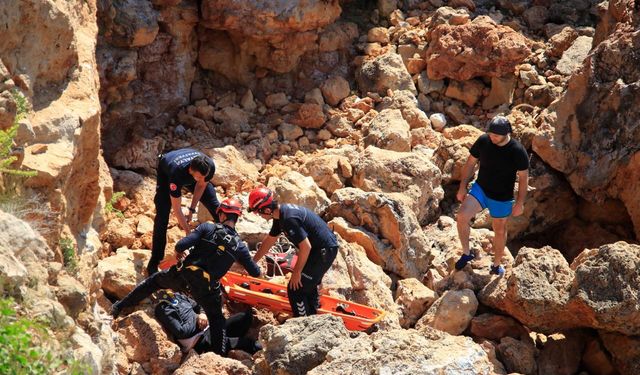 Antalya'da zıpkınla balık avı facia ile bitti: Falezlerden düştü