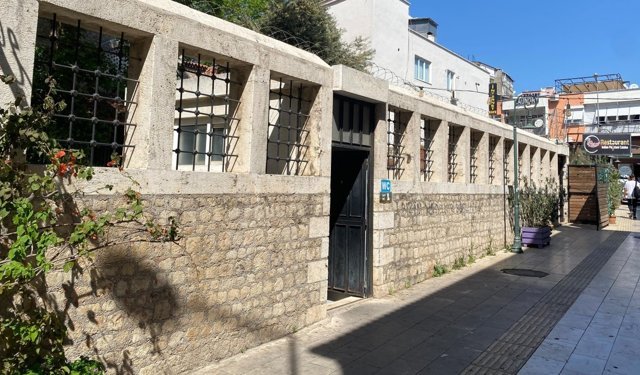 Cami tuvaletinde utandıran görüntüler! Antalya'ya yakışmadı
