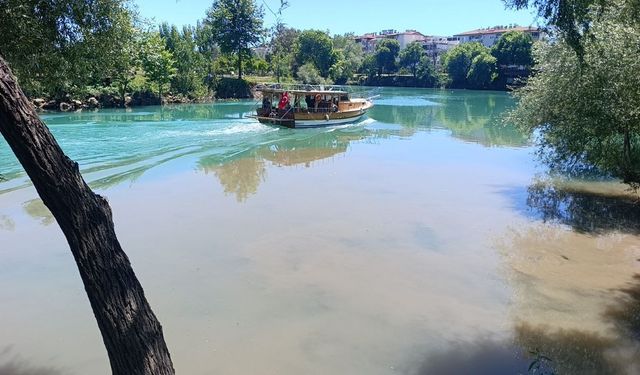Şarkılara konu olan Manavgat Irmağı kahverengiye döndü