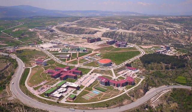 Mehmet Akif Ersoy Üniversitesi 31 öğretim üyesi alacak