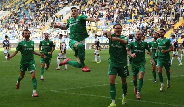 Alanyaspor’dan Muğlaspor’a kutlama