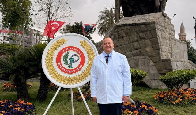 14 Mayıs’ta kritik mesaj: “Eczaneler ticarethane değildir”