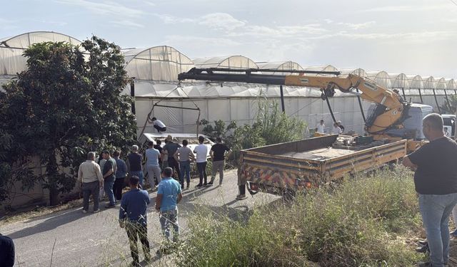 Alanya'da okul yolunda korkutan kaza!