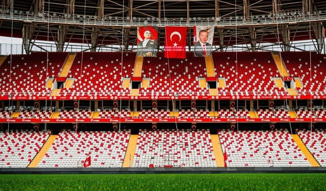 Antalyaspor tribünde 4. Sırada ama doluluk oranı düşündürüyor
