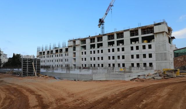 Akdeniz Üniversitesi’ne 2 bin 600 kişilik kız yurdu