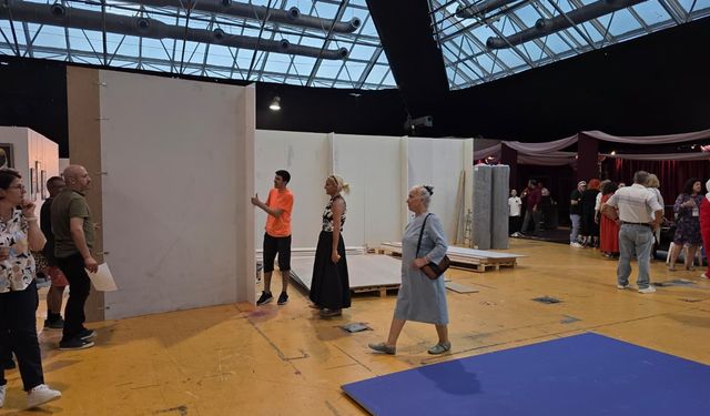 Antalya Çağdaş Sanat Fuarı'nda VIP açılışı iptal edildi
