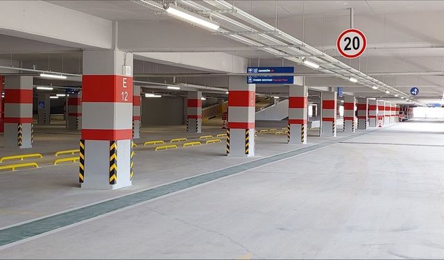 Antalya Havalimanı'nda otopark cep yakıyor! 1 saat 120 TL, 1 hafta 3 bin 500 TL