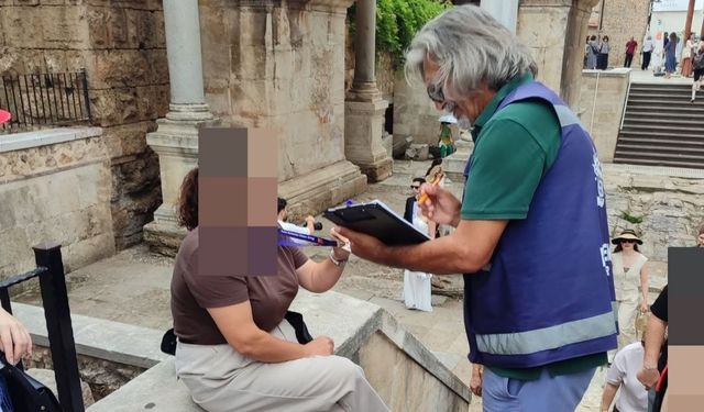 Antalya’da tur ve rehber denetimi! Kaçak rehberlere geçit yok