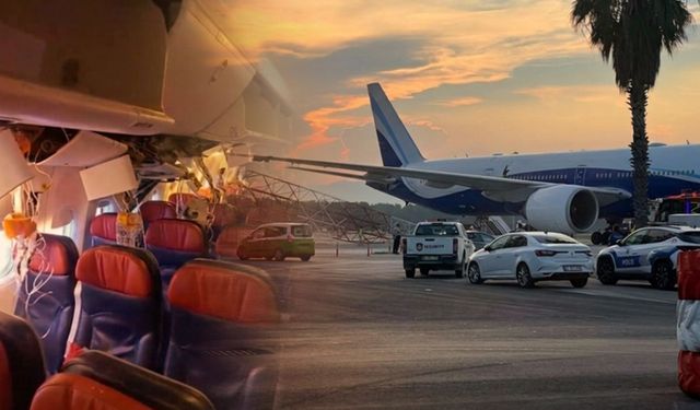 Antalya varışlı uçakta rota değiştiren arıza!