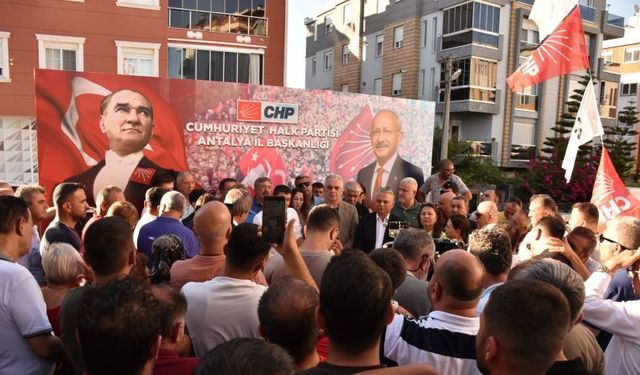 Hasan Şahin il binasında: "CHP'de kara para hakim olmayacak"