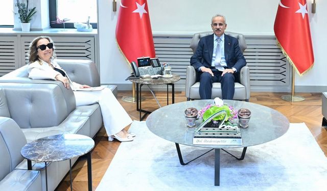 AK Partili Serap Yazıcı Özbudun Bakan'la buluştu