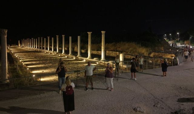 Side Antik Kenti'nde gece müzeciliğine yoğun ilgi: Tarih ışıklar altında keşfediliyor
