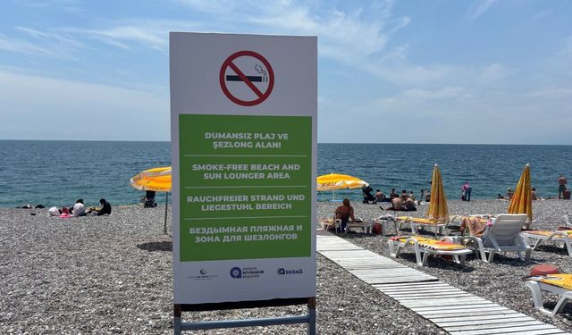 Sigara yasağının ardından Konyaaltı Sahili'nde sıkı önlem