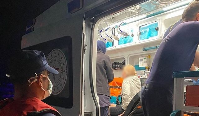 Fethiye açıklarında ticari gemide rahatsızlanan vatandaş hastaneye kaldırıldı