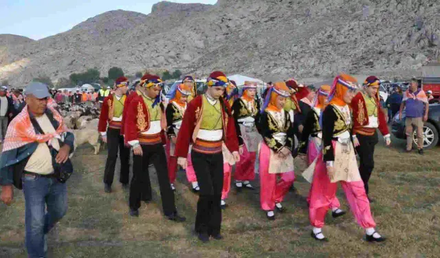Gazipaşa Yayla Şenliği başladı! Yörük göçü ve Musa Eroğlu coşkusu