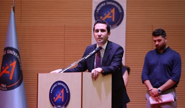 Antalya Barosu Başkanı Bozaner'den genç hukukçulara adalet çağrısı