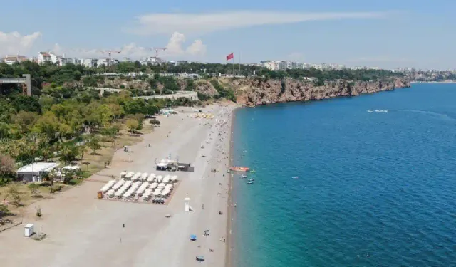 Antalya'ya bir günde Ardahan nüfusundan fazla turist geldi!