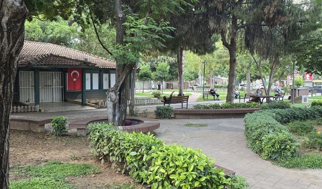 Antalya'nın göbeğindeki Aydın Kanza Parkı alarm veriyor!