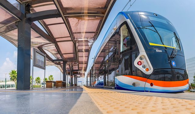 AntRay'da enerji arızası! T1 hattında seferler gecikmeli