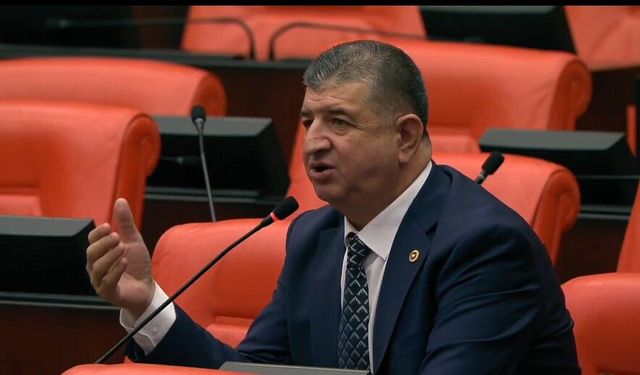 Antalya’da hastanelerin durumu "pes" dedirtti: Cavit Arı’dan Bakan’a çağrı