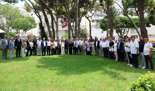 CHP Antalya'da bir ilk: Grup toplantısı olmayacak!