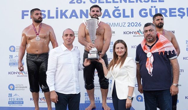Başkanlardan Başpehlivan Erkan Taş’a tebrik yağmuru