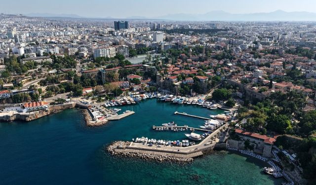 COP31 etkisi Antalya'da rezervasyonları patlattı: Kaleiçi doldu