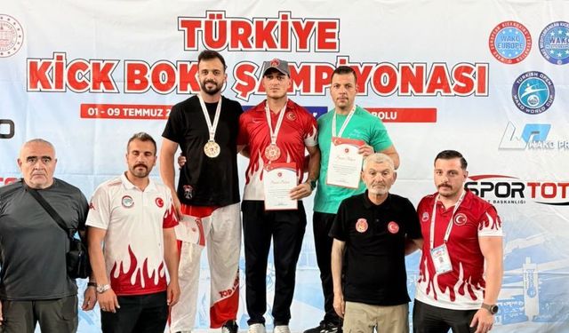 Kemer Belediyesi Kick Boks Takımı'ndan çifte madalya