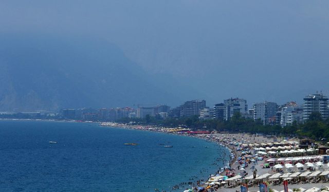 Antalya'da nem bunalttı: Nefes alınmıyor!