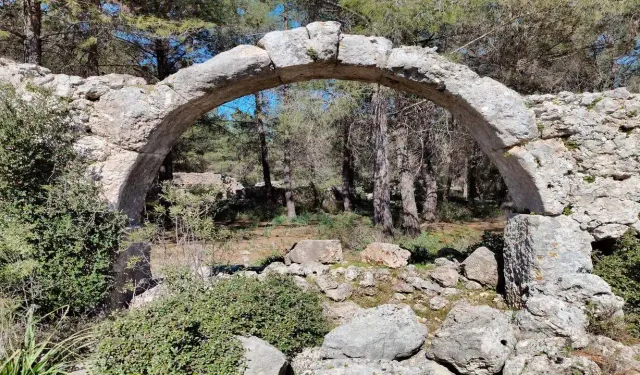 Lyrboton Kome: Akdeniz’in en büyük antik köyü Antalya’da